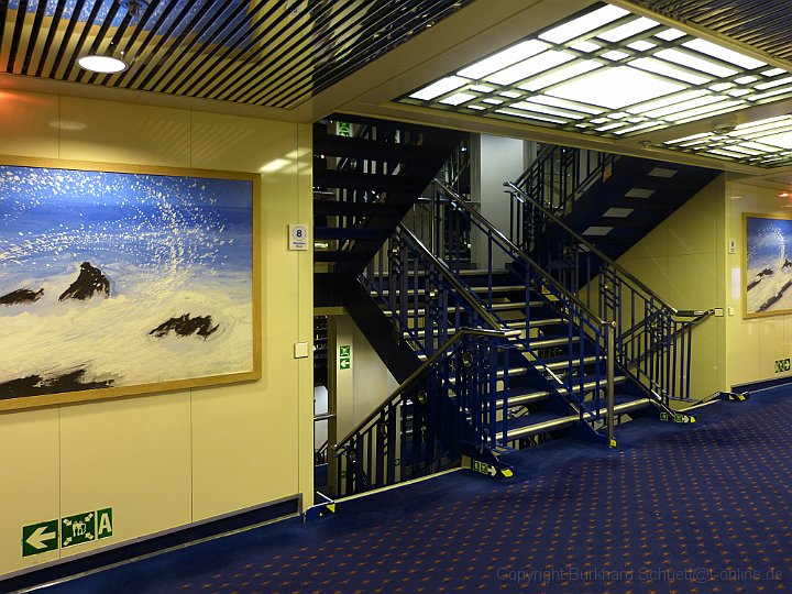 029_Corridors Elevators and Staircases 0009.jpg
